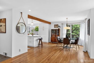 8683 Island Drive S, Seattle, WA 98118 - Photo 5