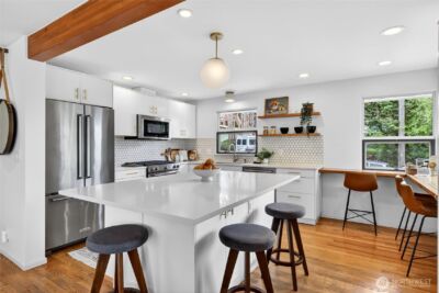 8683 Island Drive S, Seattle, WA 98118 - Photo 8