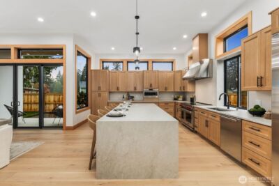 1207 145th Avenue SE, Bellevue, WA 98007 - Photo 11
