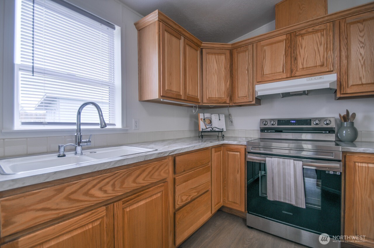 121 W Freedom Lane , Shelton, WA 98584