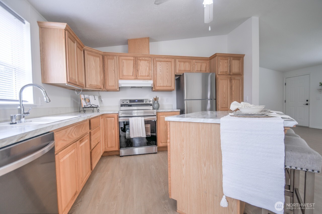 121 W Freedom Lane , Shelton, WA 98584