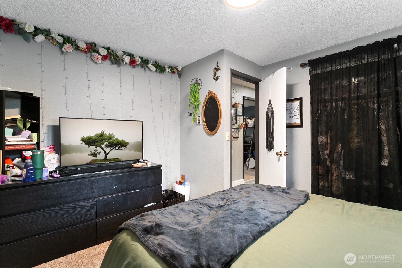 8025 S Bell Street , Tacoma, WA 98408