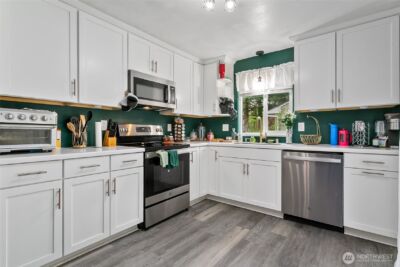 8025 S Bell Street , Tacoma, WA 98408 - Photo 9