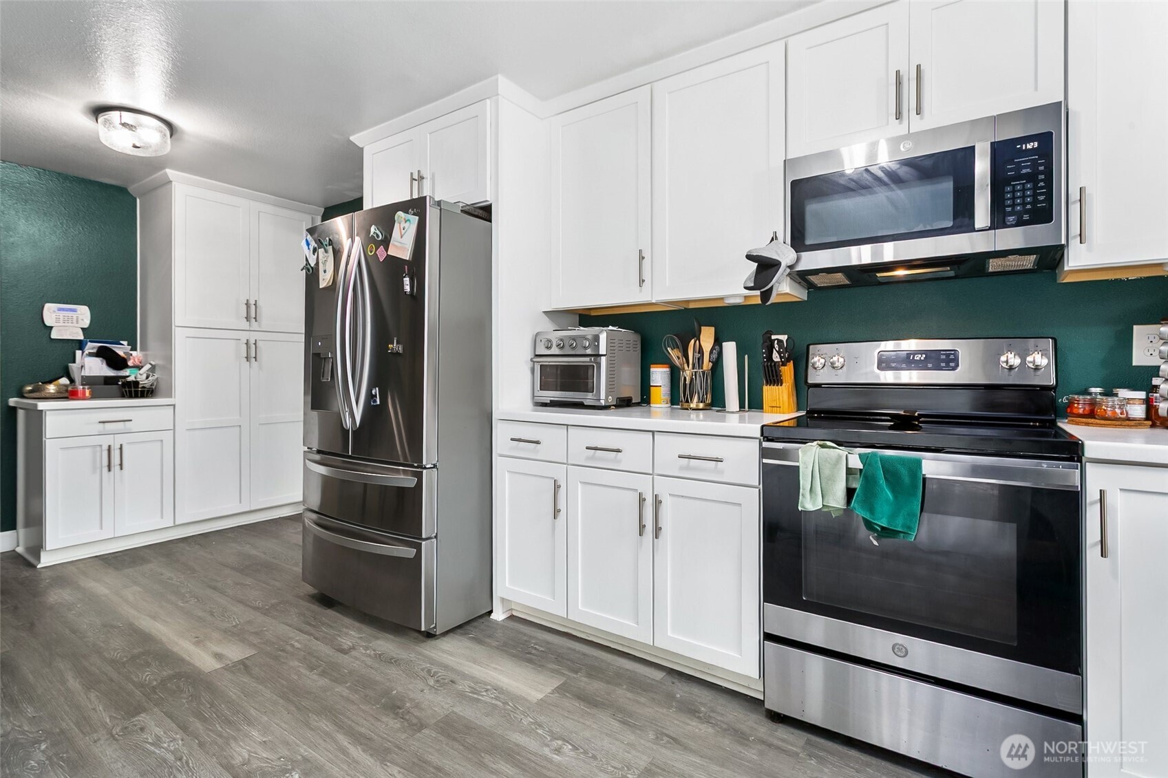 8025 S Bell Street , Tacoma, WA 98408