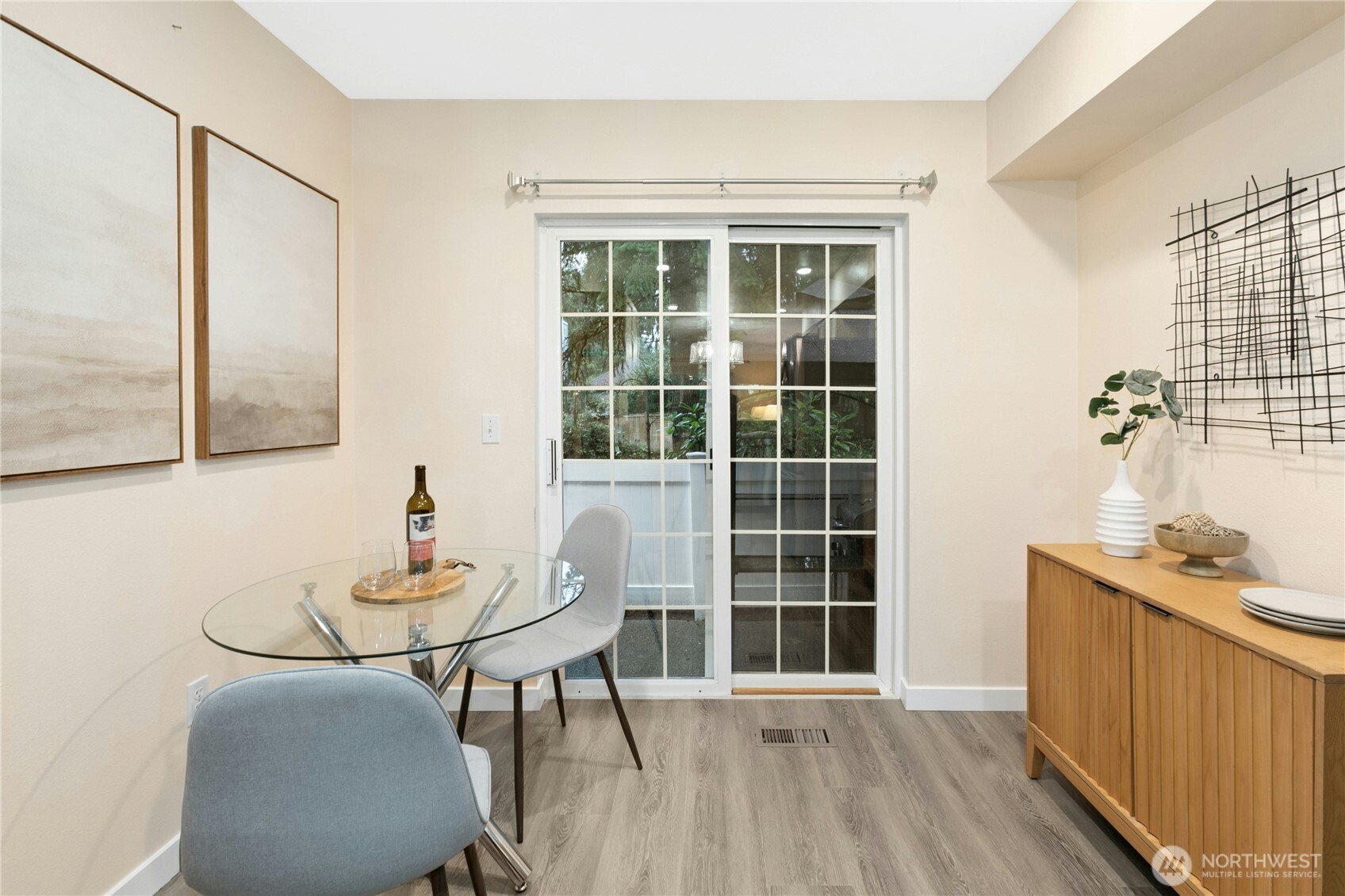601 12th Avenue NW #E4, Issaquah, WA 98027