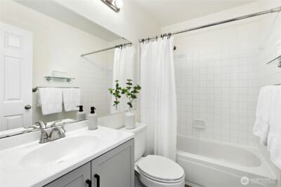 601 12th Avenue NW #E4, Issaquah, WA 98027 - Photo 20