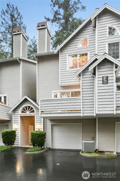 601 12th Avenue NW #E4, Issaquah, WA 98027 - Photo 2