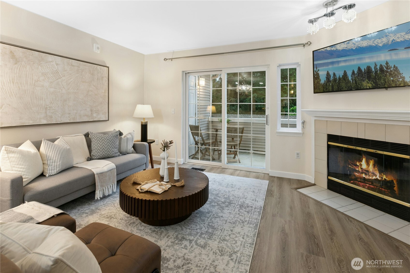 601 12th Avenue NW #E4, Issaquah, WA 98027