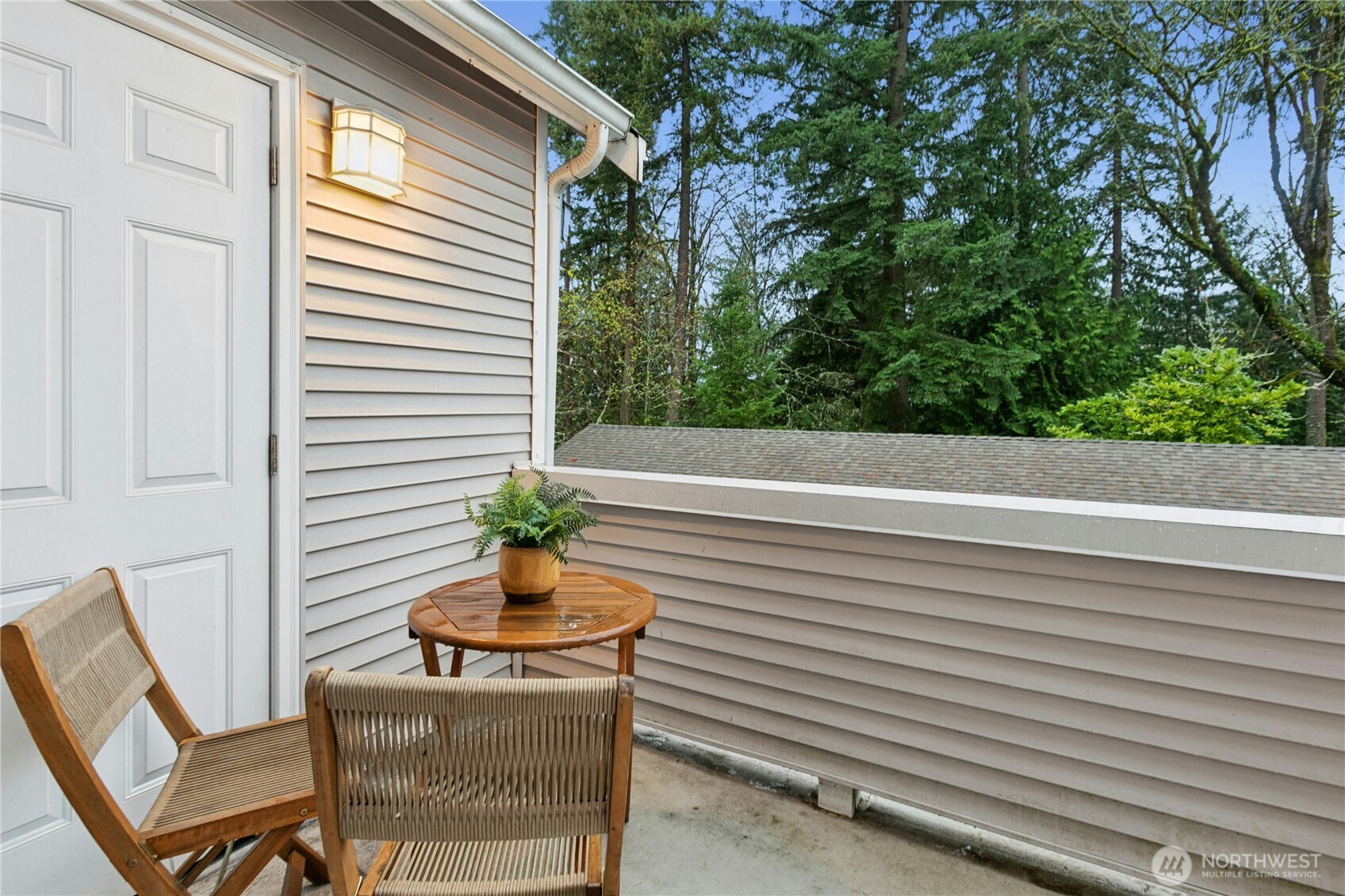 601 12th Avenue NW #E4, Issaquah, WA 98027