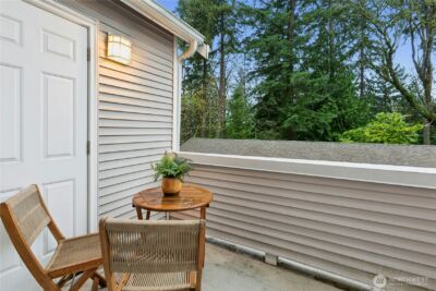 601 12th Avenue NW #E4, Issaquah, WA 98027 - Photo 8