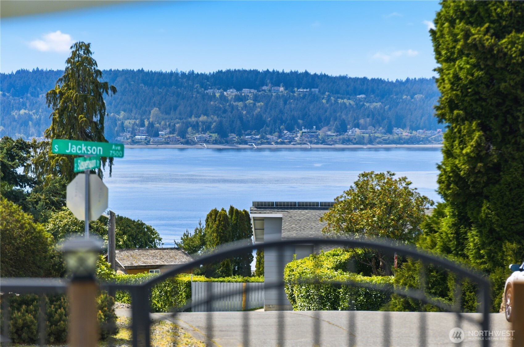 1273 S Jackson Avenue , Tacoma, WA 98465
