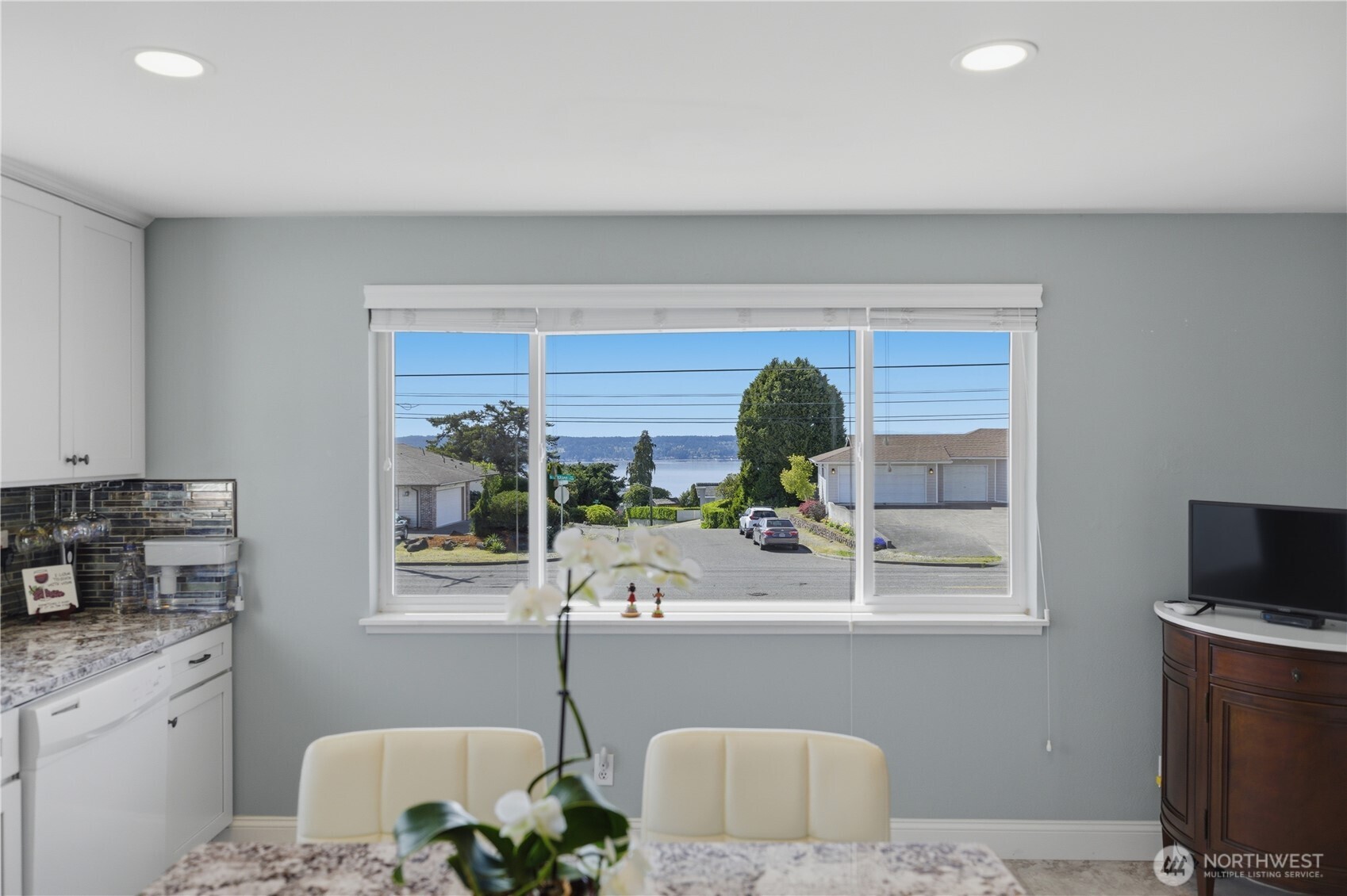 1273 S Jackson Avenue , Tacoma, WA 98465