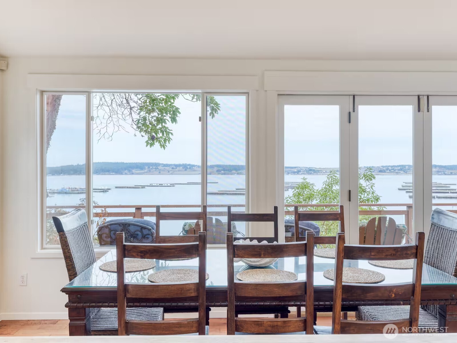 1700 Madrona Way , Coupeville, WA 98239