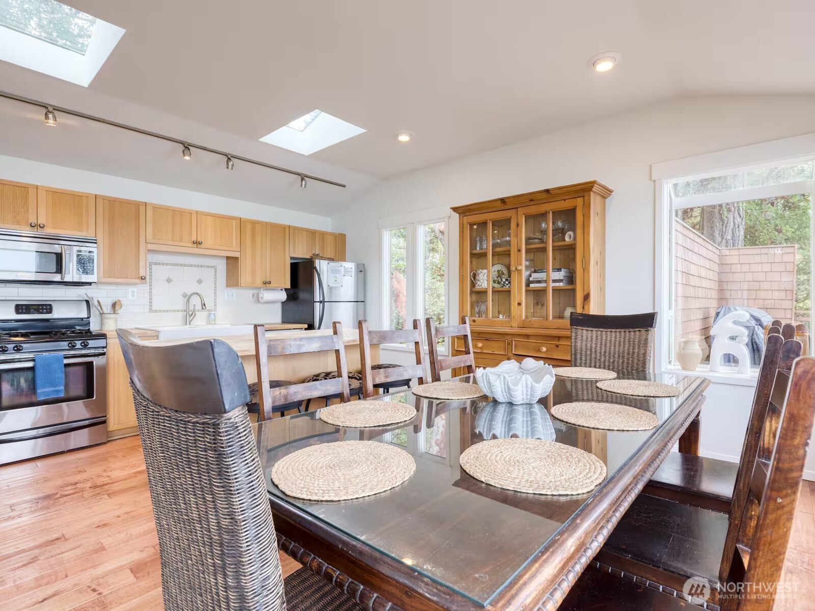 1700 Madrona Way , Coupeville, WA 98239