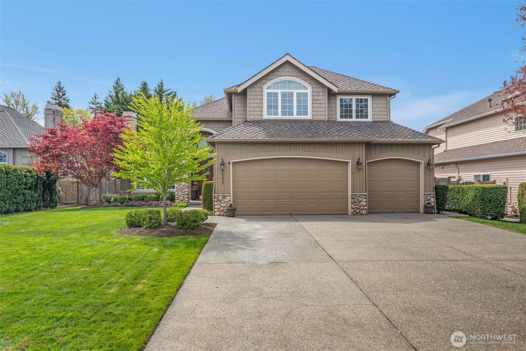 26637 SE 15th Street , Sammamish, WA 98075-7928