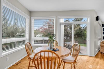 26637 SE 15th Street , Sammamish, WA 98075-7928 - Photo 16