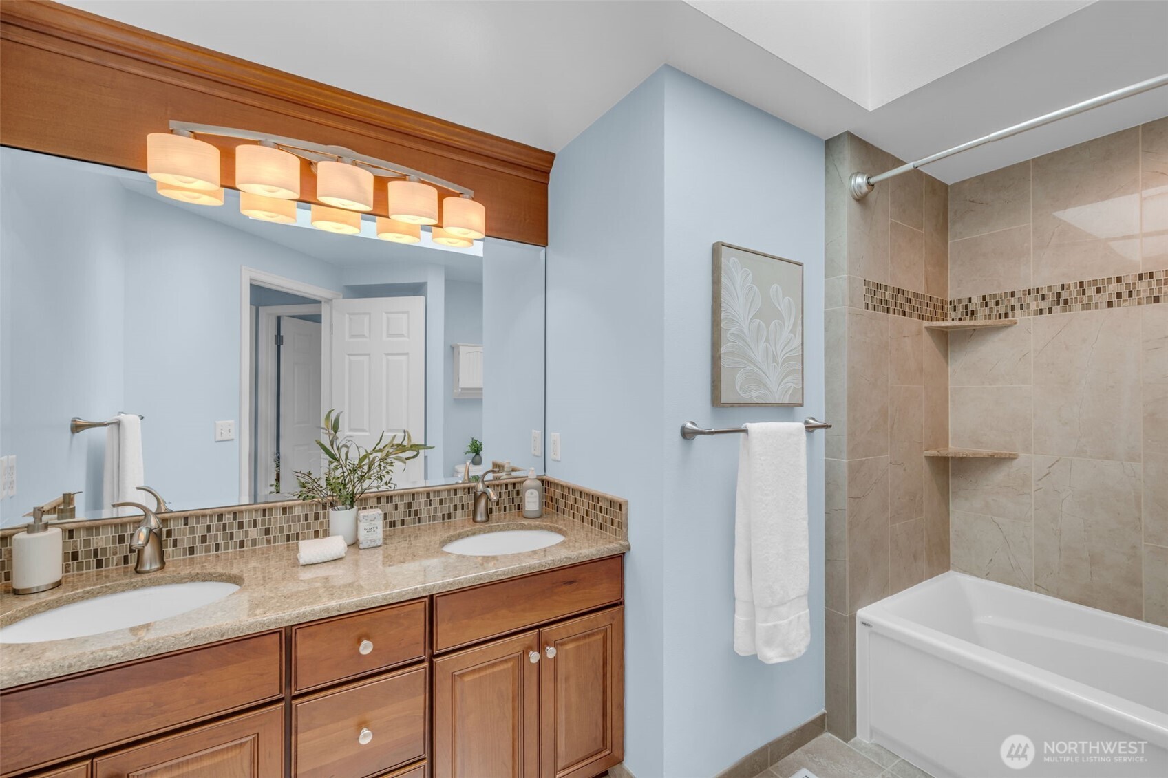 26637 SE 15th Street , Sammamish, WA 98075-7928