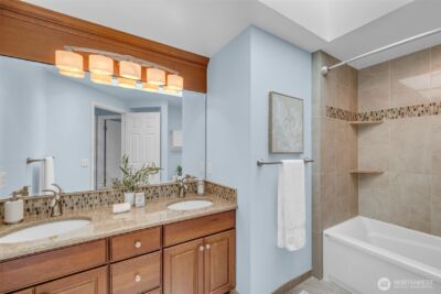 26637 SE 15th Street , Sammamish, WA 98075-7928 - Photo 27