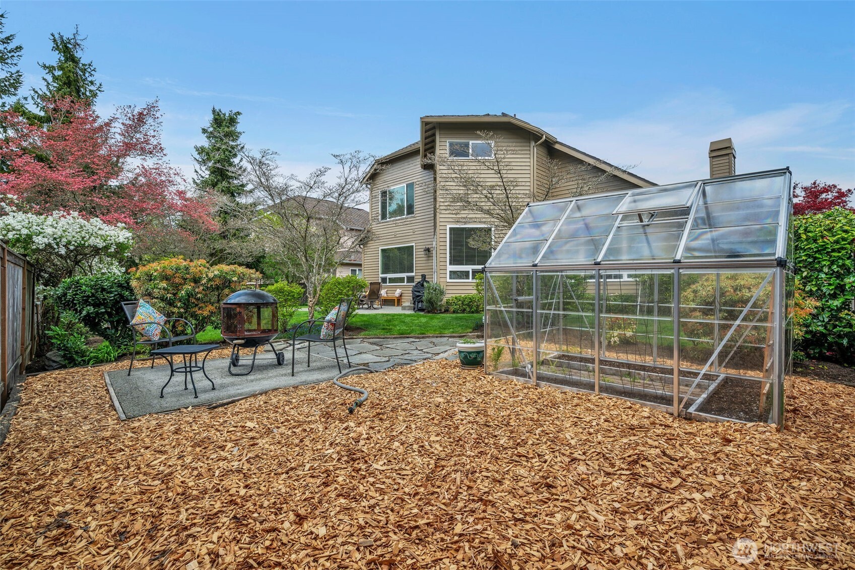 26637 SE 15th Street , Sammamish, WA 98075-7928