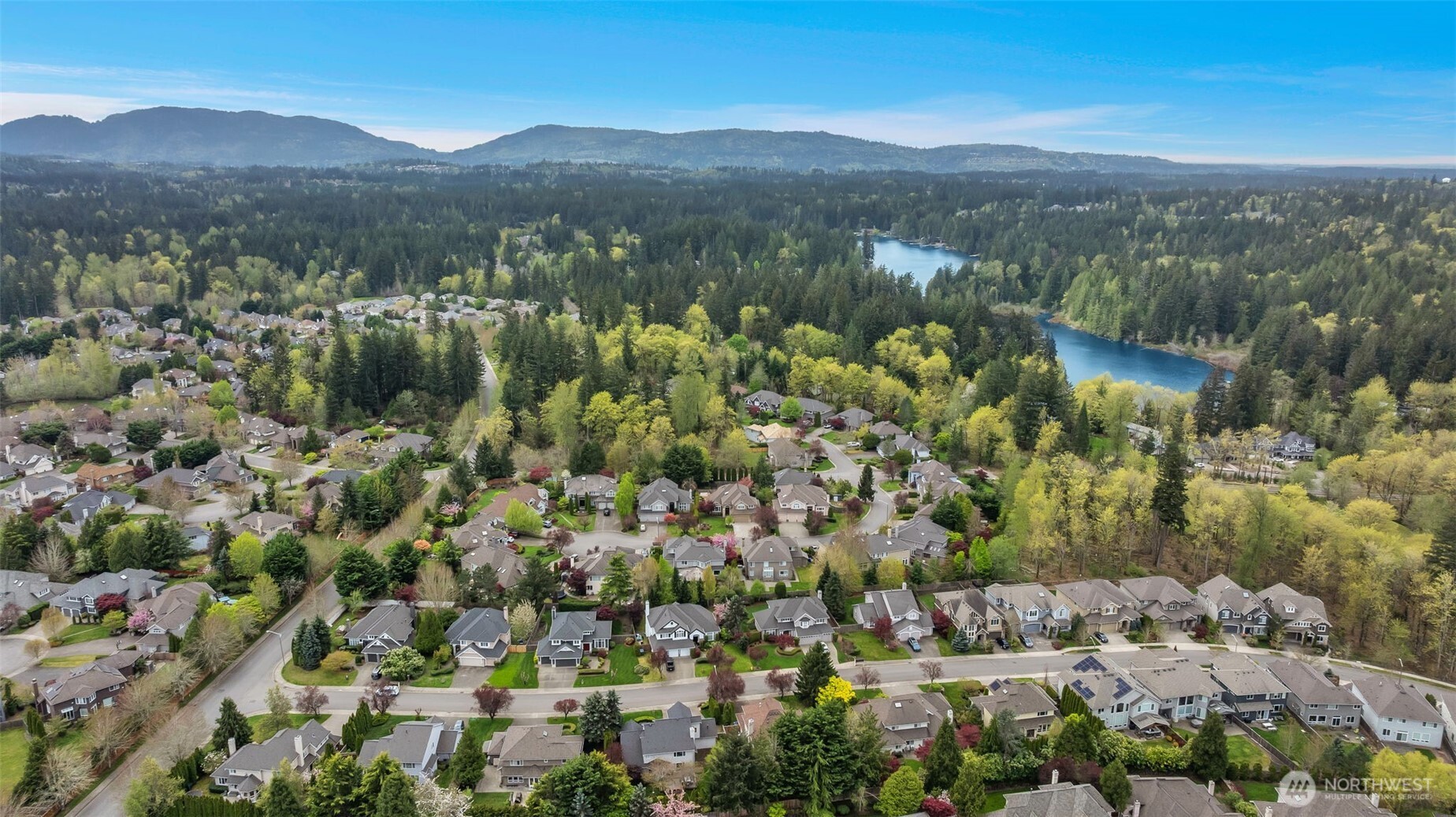 26637 SE 15th Street , Sammamish, WA 98075-7928