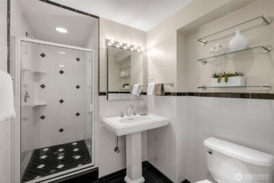 3016 42nd Avenue W, Seattle, WA 98199 - Photo 17
