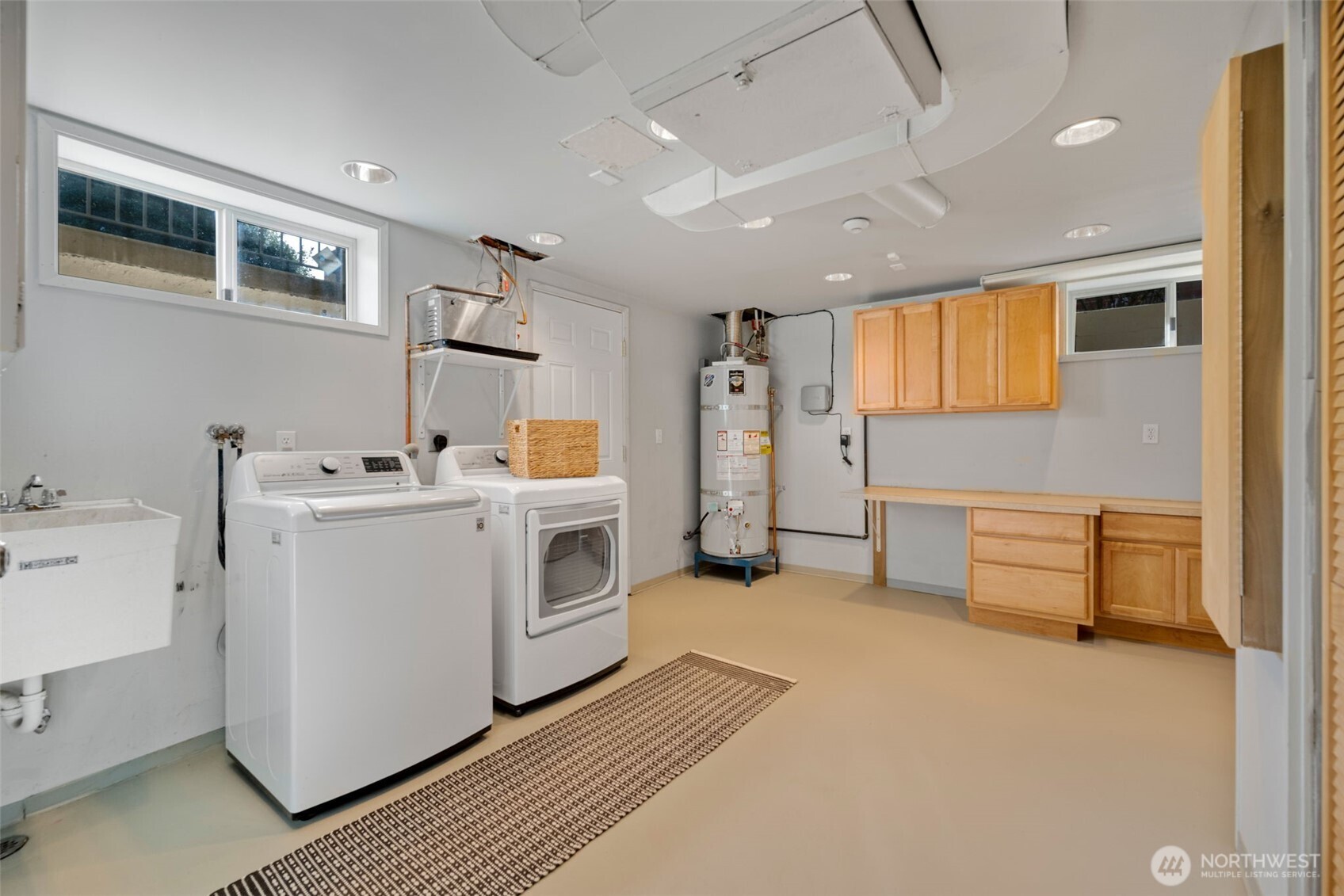3016 42nd Avenue W, Seattle, WA 98199
