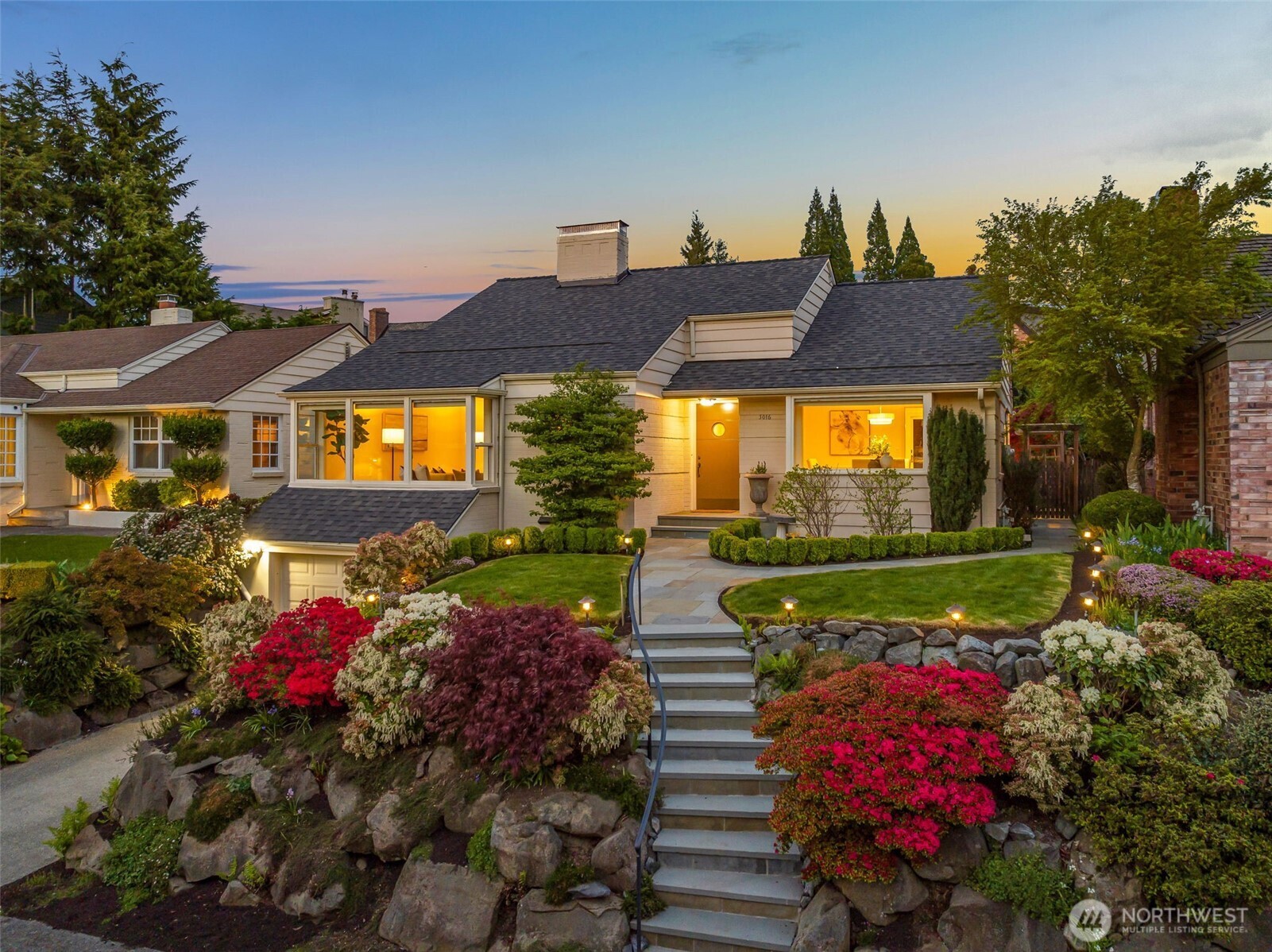 3016 42nd Avenue W, Seattle, WA 98199