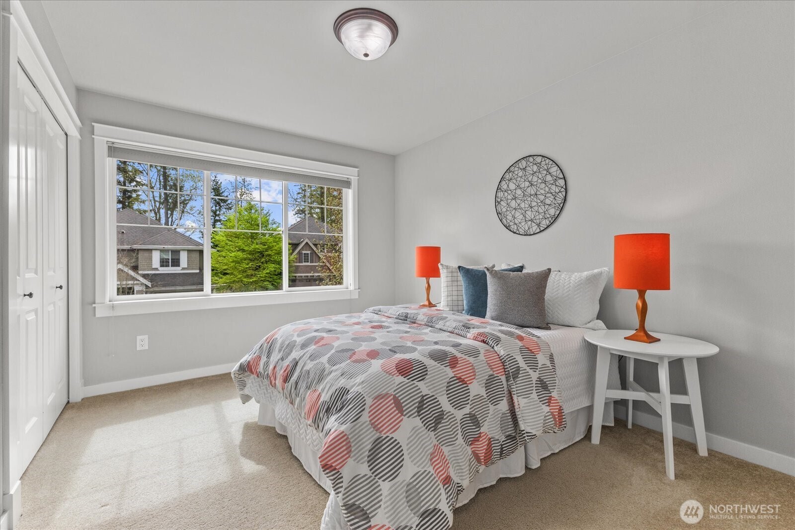 27174 SE 18th Place , Sammamish, WA 98075