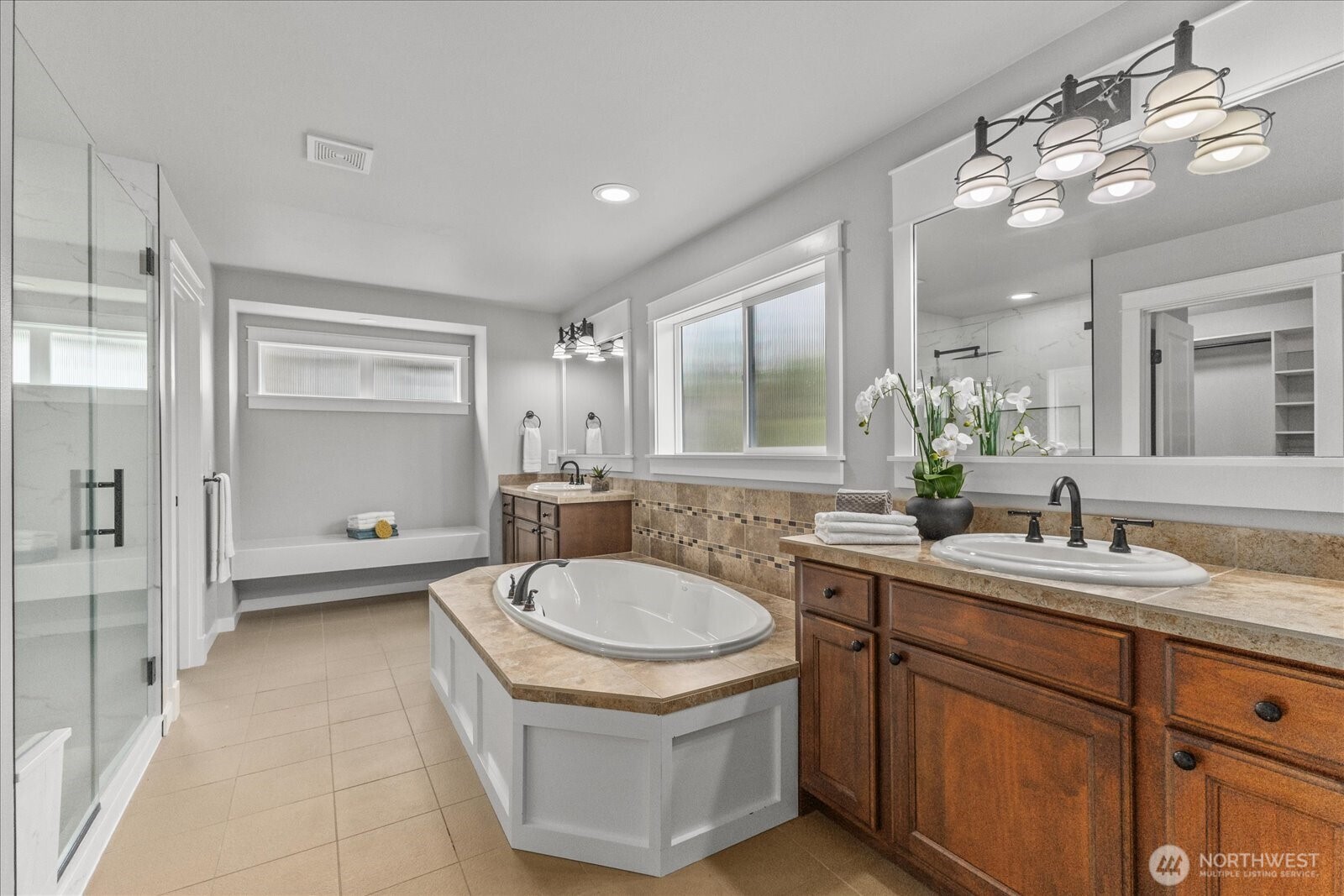 27174 SE 18th Place , Sammamish, WA 98075