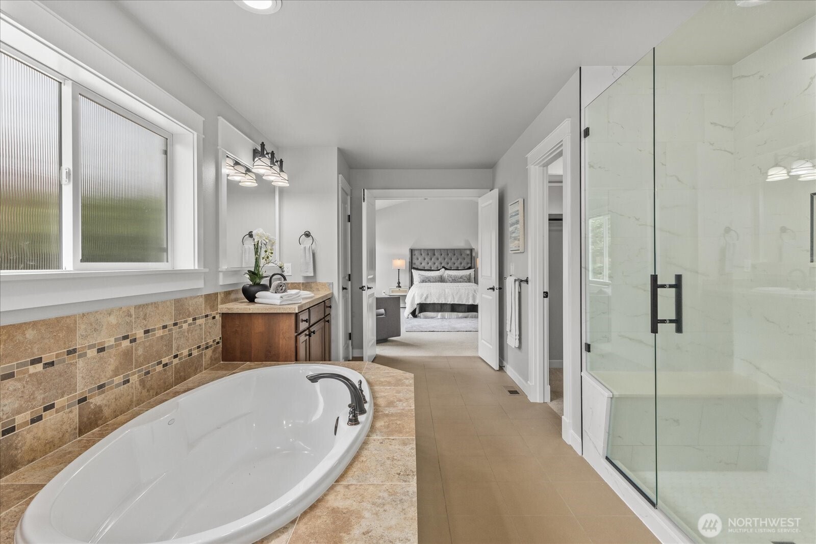 27174 SE 18th Place , Sammamish, WA 98075