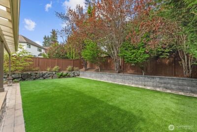 27174 SE 18th Place , Sammamish, WA 98075 - Photo 33