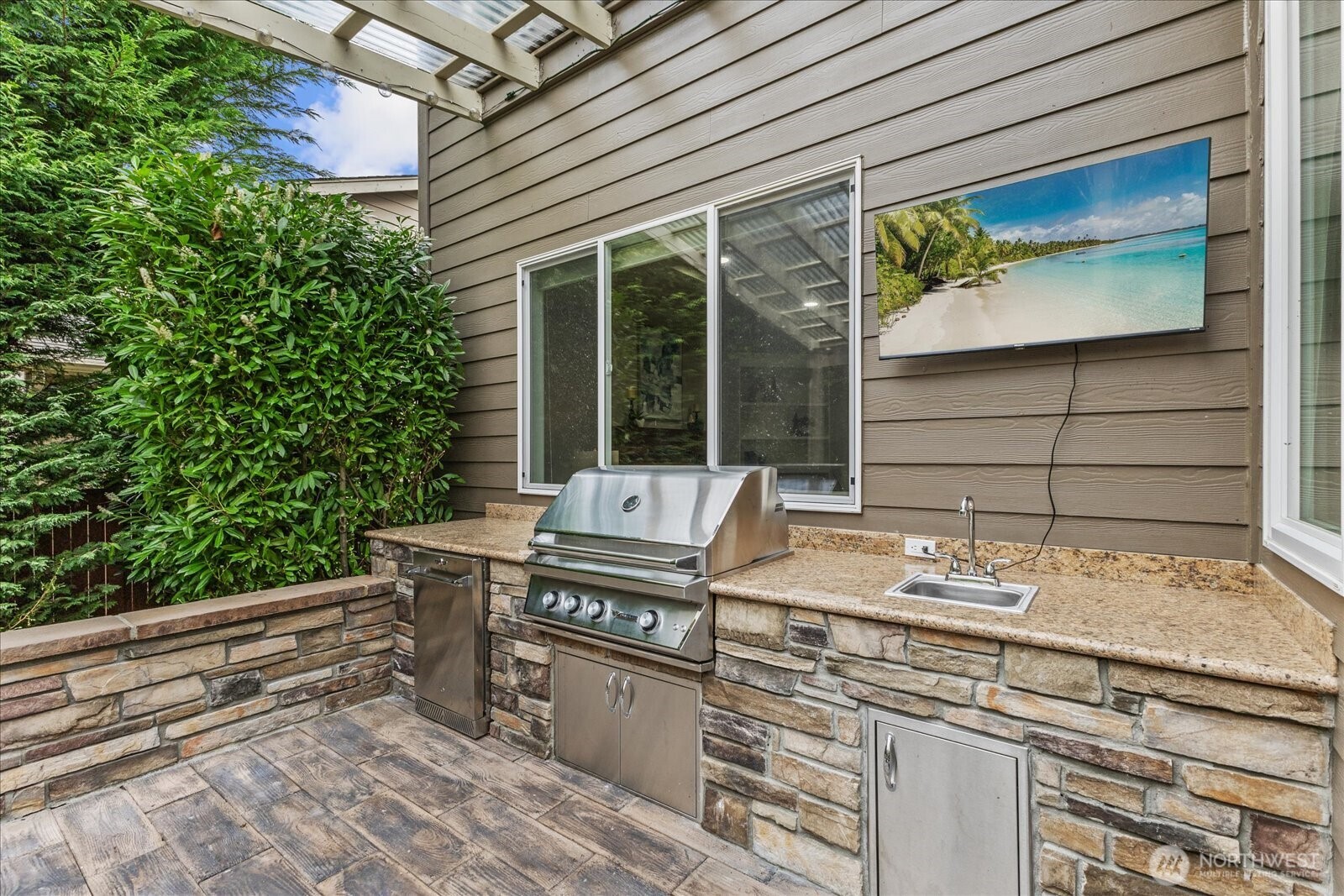 27174 SE 18th Place , Sammamish, WA 98075