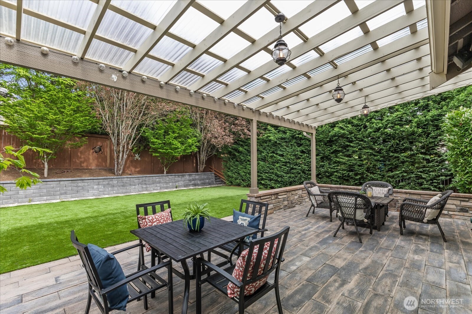27174 SE 18th Place , Sammamish, WA 98075