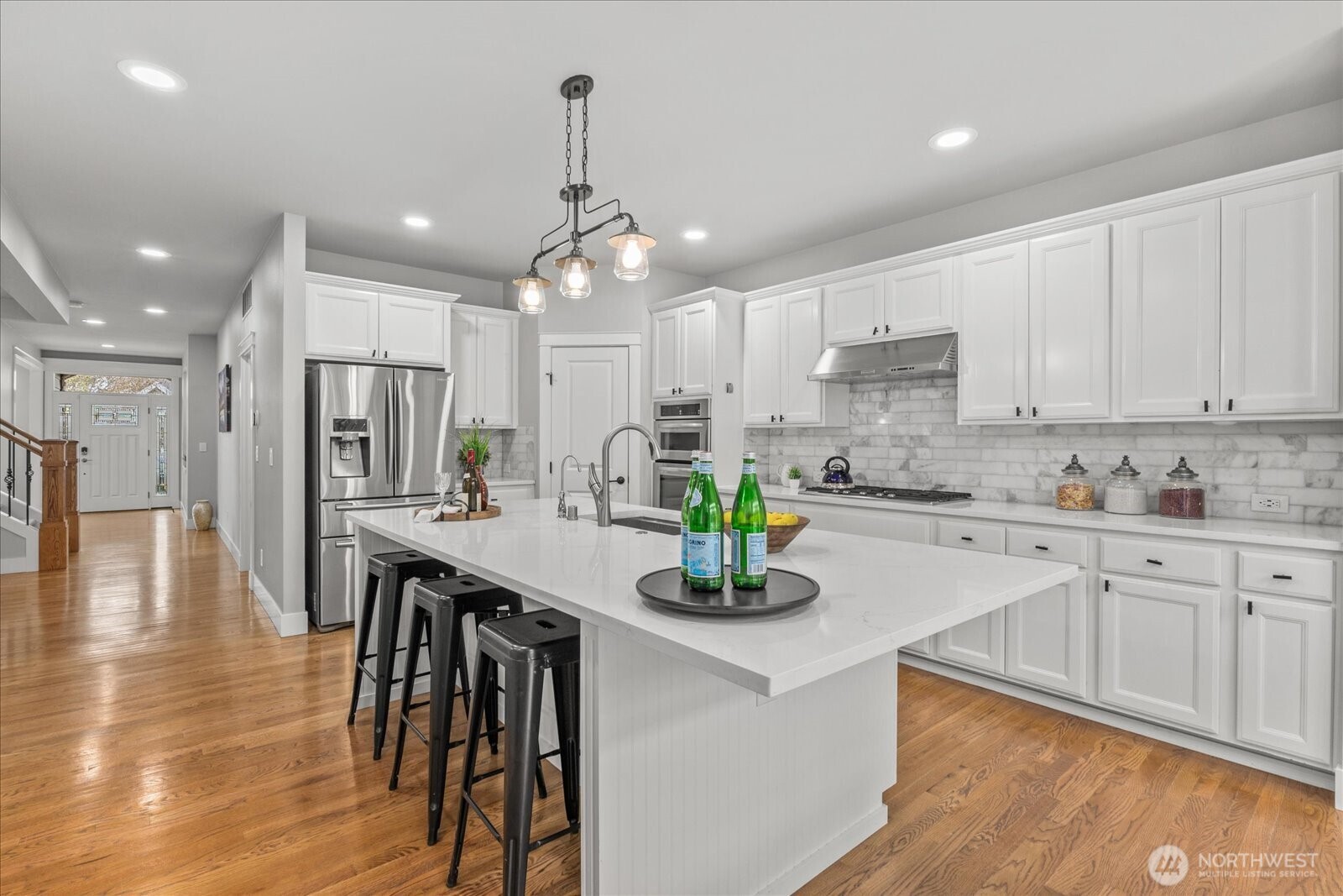 27174 SE 18th Place , Sammamish, WA 98075