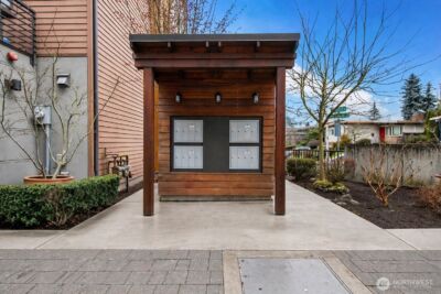 3215 W Lynn Street , Seattle, WA 98199 - Photo 35