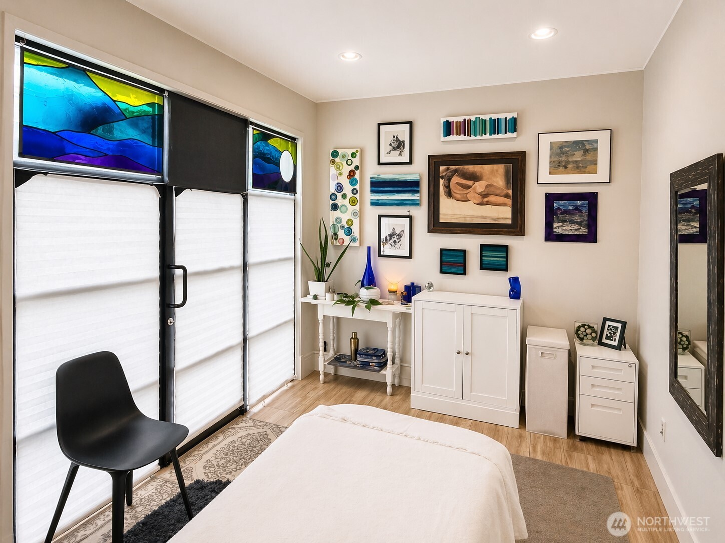 3215 W Lynn Street , Seattle, WA 98199