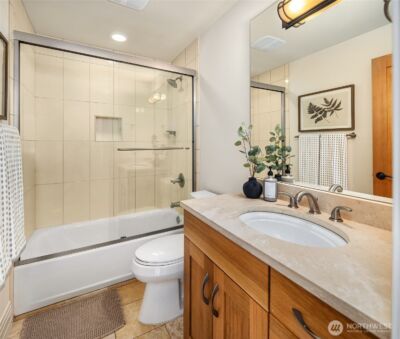 3215 W Lynn Street , Seattle, WA 98199 - Photo 6