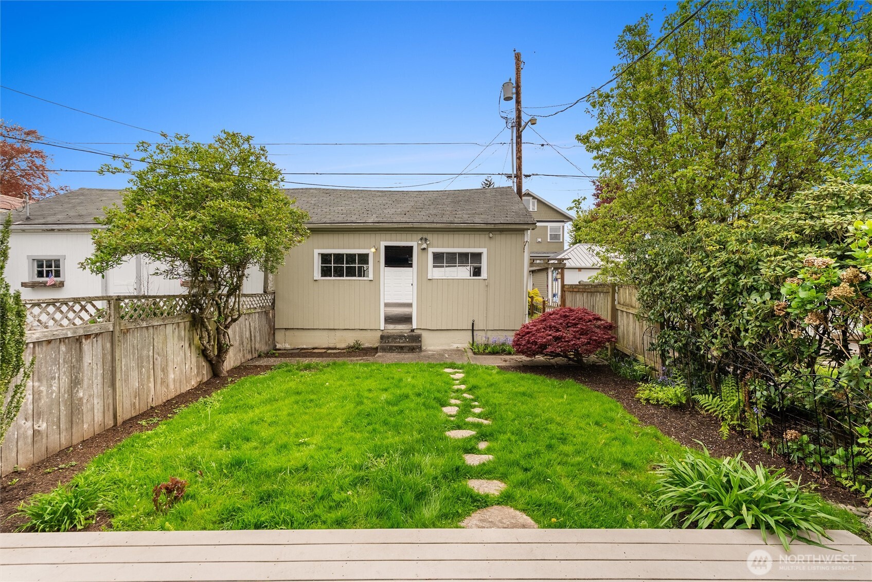 1423 Grand Avenue , Everett, WA 98201