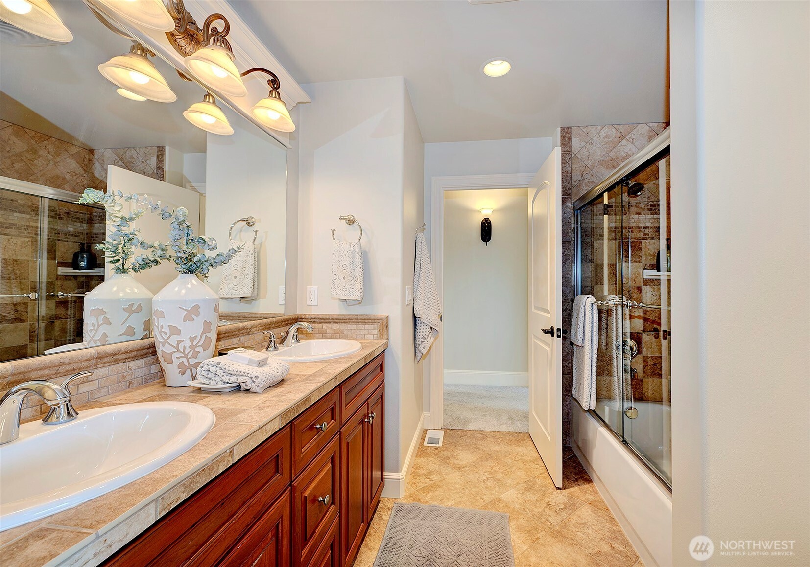 941 Glen Street , Edmonds, WA 98020