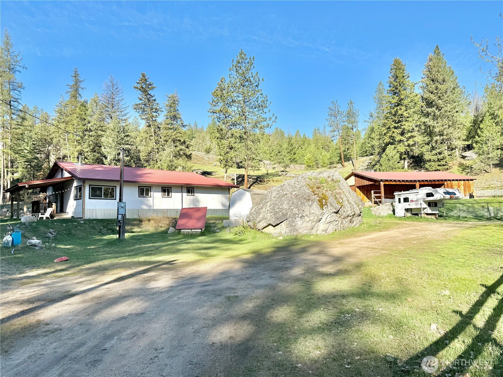 1092 Aeneas Valley Road , Tonasket, WA 98855