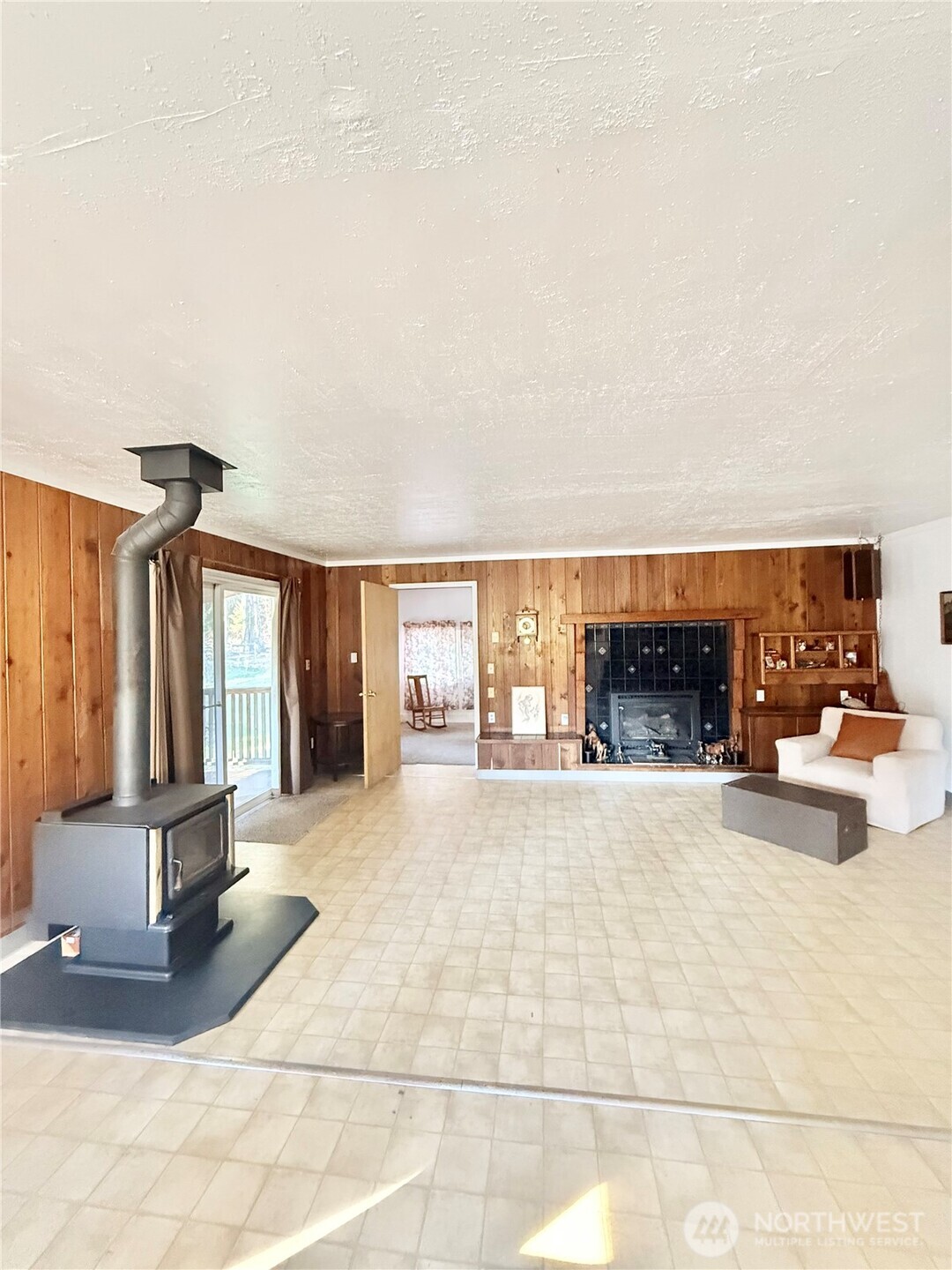 1092 Aeneas Valley Road , Tonasket, WA 98855