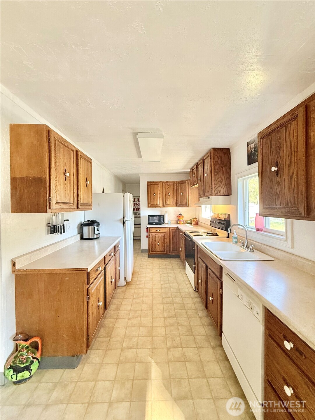 1092 Aeneas Valley Road , Tonasket, WA 98855