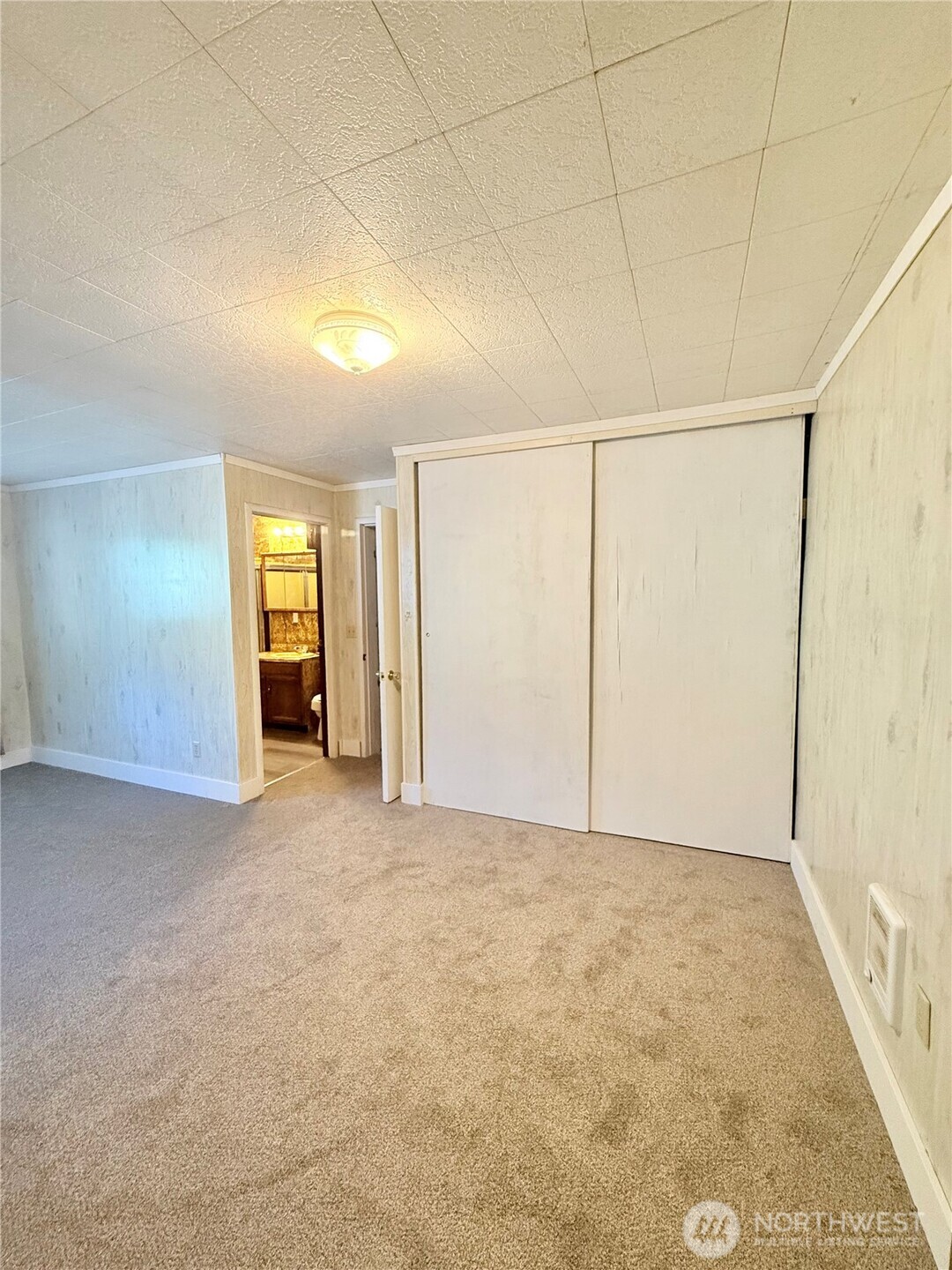 1092 Aeneas Valley Road , Tonasket, WA 98855
