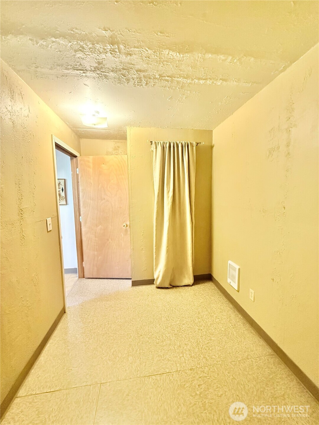1092 Aeneas Valley Road , Tonasket, WA 98855