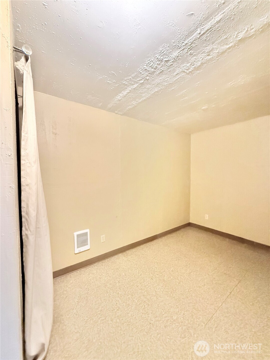 1092 Aeneas Valley Road , Tonasket, WA 98855