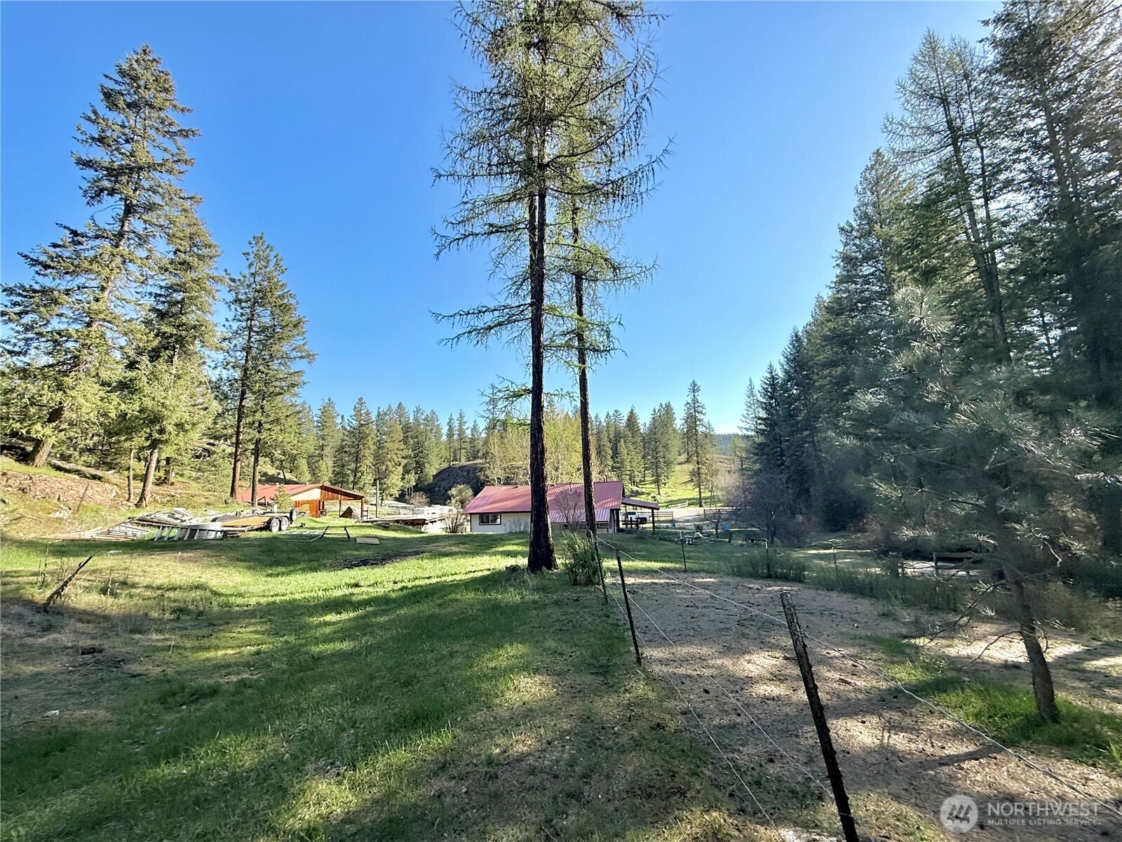 1092 Aeneas Valley Road , Tonasket, WA 98855