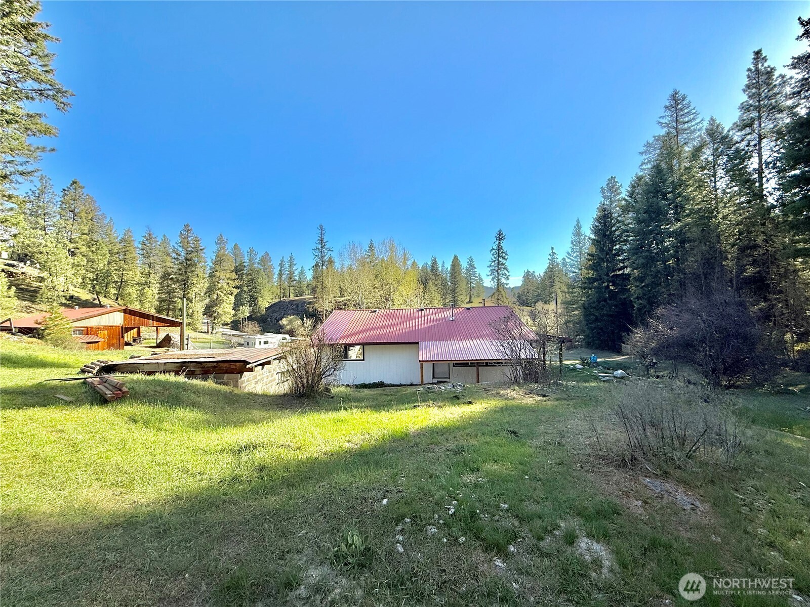 1092 Aeneas Valley Road , Tonasket, WA 98855
