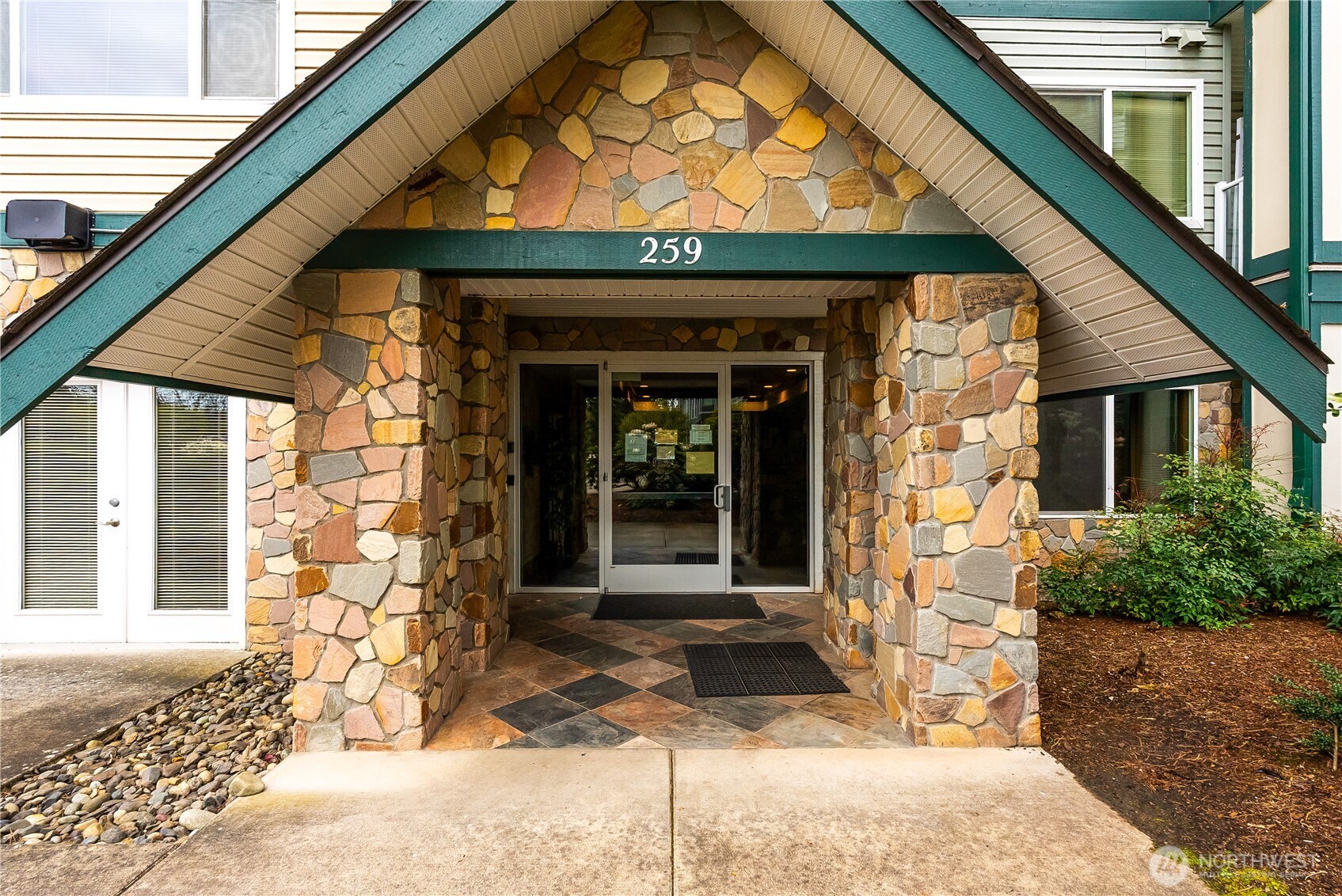 259 W Bakerview Road #C403, Bellingham, WA 98226