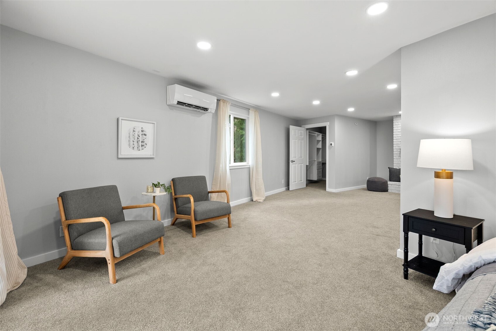 3021 Marine Drive , Bremerton, WA 98312