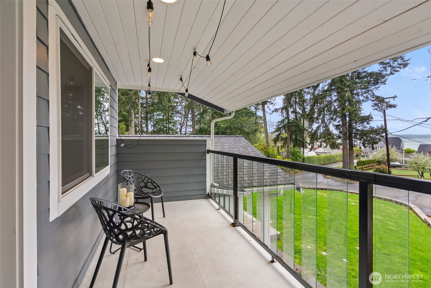 3021 Marine Drive , Bremerton, WA 98312